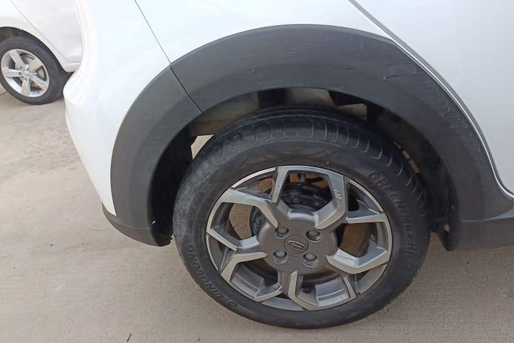 Used Geely Auto Vision X1 2017 1.3L Automatic Fun Edition