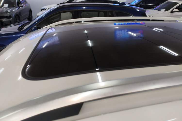 Used Volkswagen Tharu 2020 280TSI Two-Wheel Drive Luxury Edition China VI Standard Roof