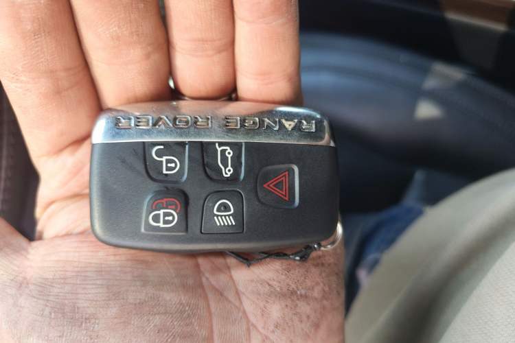 Used Land Rover Range 2015 3.0 SC V6 Vogue Vehicle Key