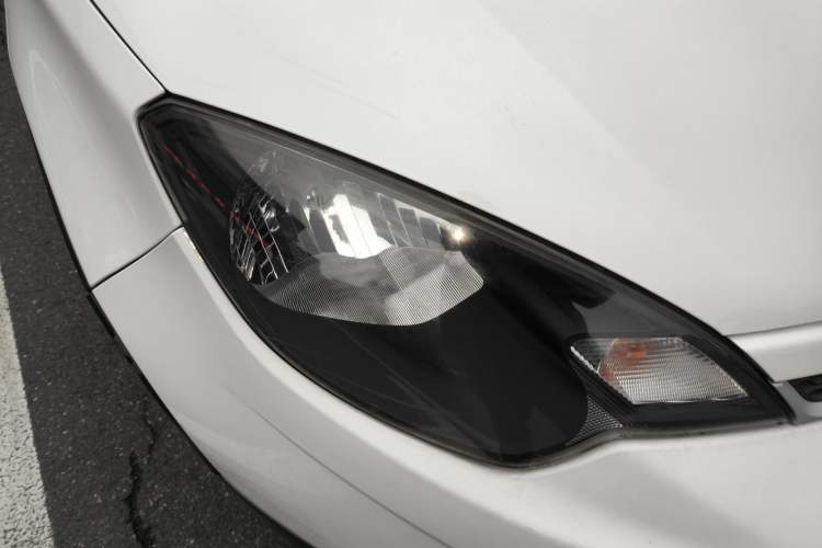 Used MG 3SW 2015 1.5L AMT Elite Model Right Front Headlight