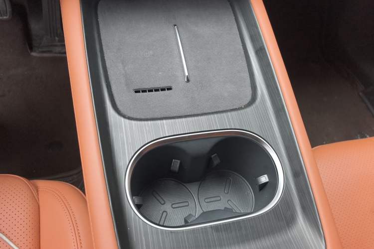 Used Dongfeng eπ eπ007 2025 Model Pure-Electric 565 All-Wheel-Drive Max Leading Edition
