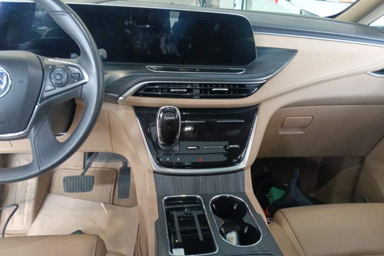 Used Buick GL8 2020 ES Land Cruiser 653T Flagship Model Audio And AC Panel