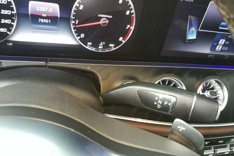Used Mercedes-Benz E-Class 2019 E 300 L Sporty and Stylish Model
