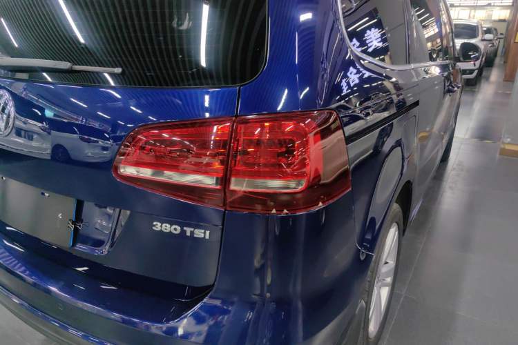 Used Volkswagen Sharan 2018 Revised Version 380TSI Comfort Edition 7-Seater
