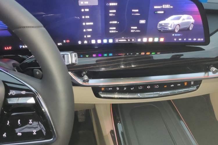 Used Cadillac XT5 2025 2.0T Luxury Version