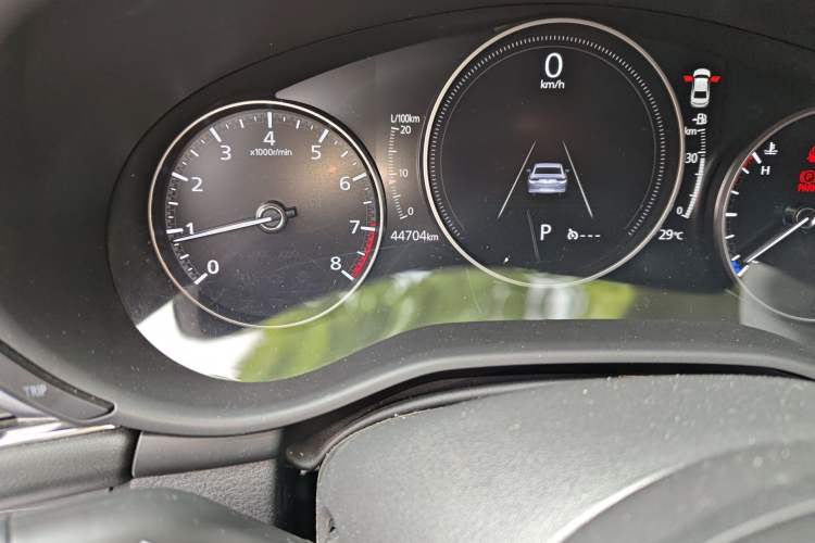 Used Mazda 3 Axela 2022 2.0L Automatic ZhiXuan Edition Odometer Close Up