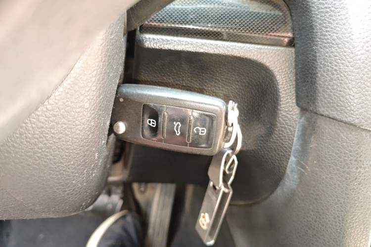 Used Volkswagen Golf 2012 1.6L Automatic Comfort Model Vehicle Key