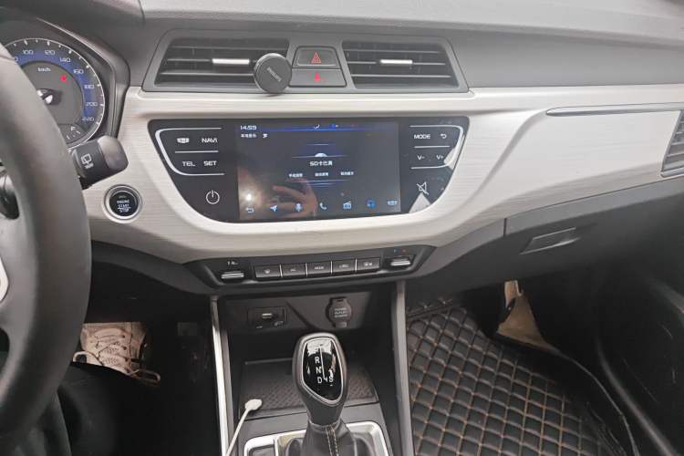 Used Geely Auto Vision X3 2020 1.5L CVT Luxury Model