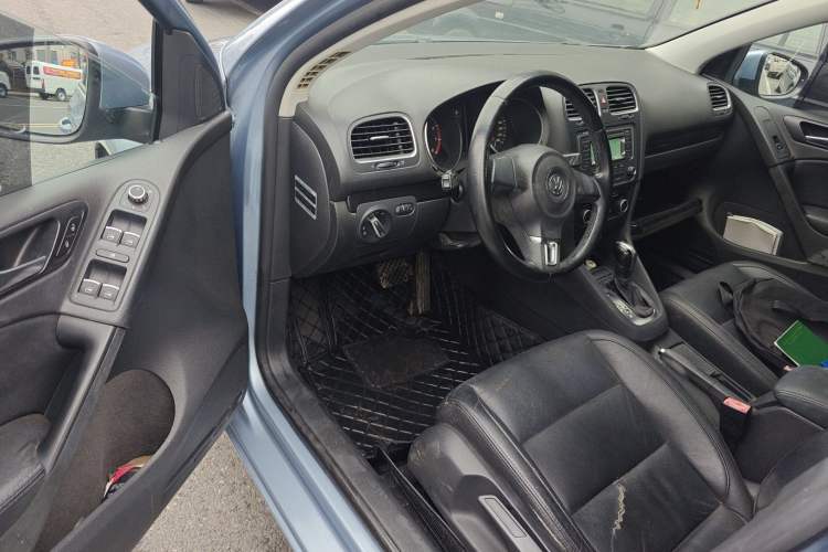 Used Volkswagen Golf 2012 1.4 TSI Automatic Comfort Edition Driver Seat