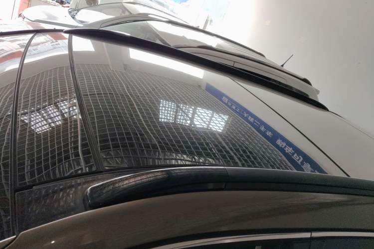 Used Hyundai Santa Fe 2013 2.4L Automatic Two-Wheel Drive Smart Version Roof