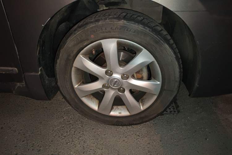 Used Nissan Sylphy 2009 2.0XL CVT Tech Edition Right Front Wheel Hub