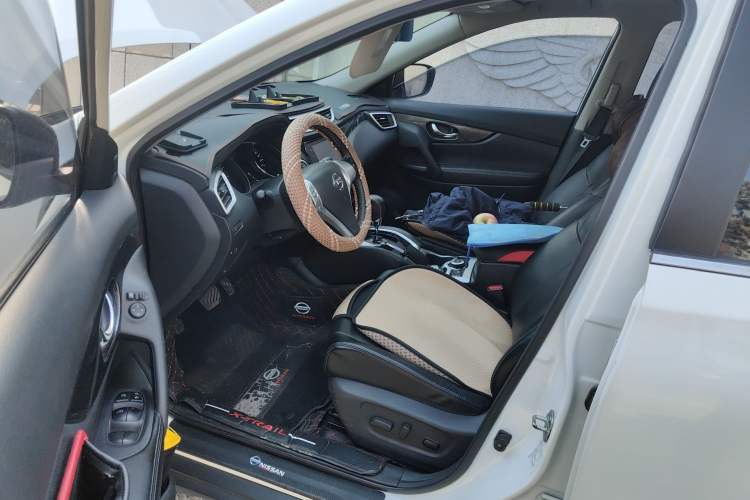 Used Nissan X-Trail 2014 2.5L CVT Luxury Edition 4WD
