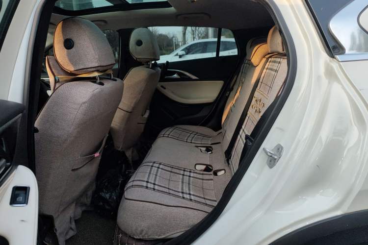 Used Infiniti QX30 2017 1.6T Two-Wheel-Drive Sport Edition