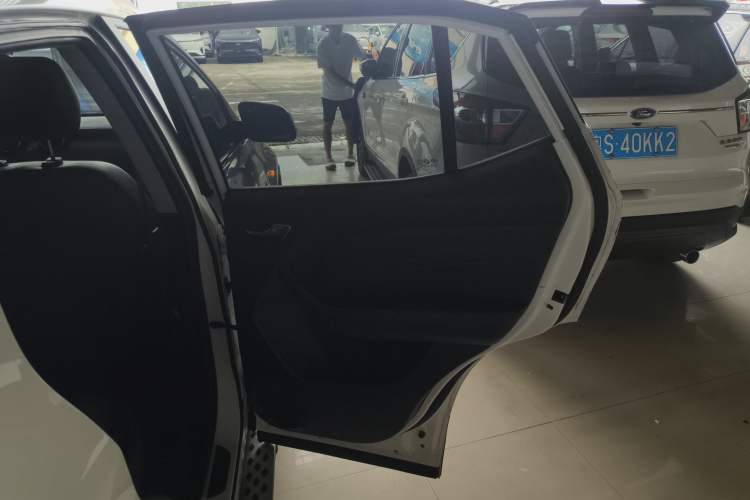 Used Soueast DX3 2018 1.5T CVT Luxury Model