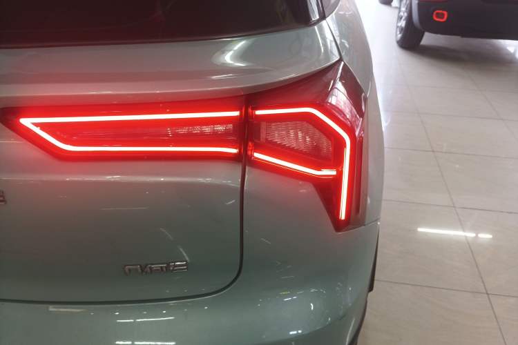 Used Geometry E Firefly 2024 301km Starlight