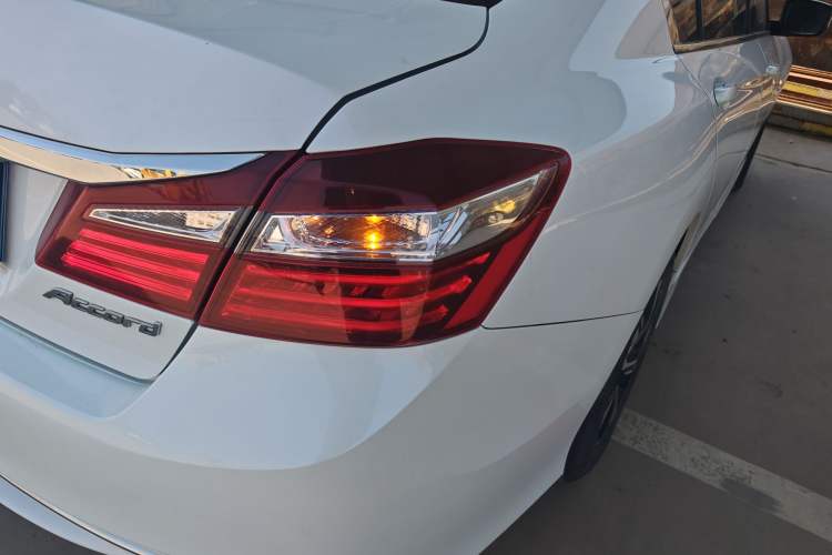 Used Honda Accord 2016 2.0L Elite Edition Right Rear Taillight