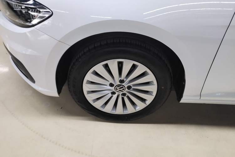 Used Volkswagen Lavida 2021 1.5L Automatic Vision Edition
