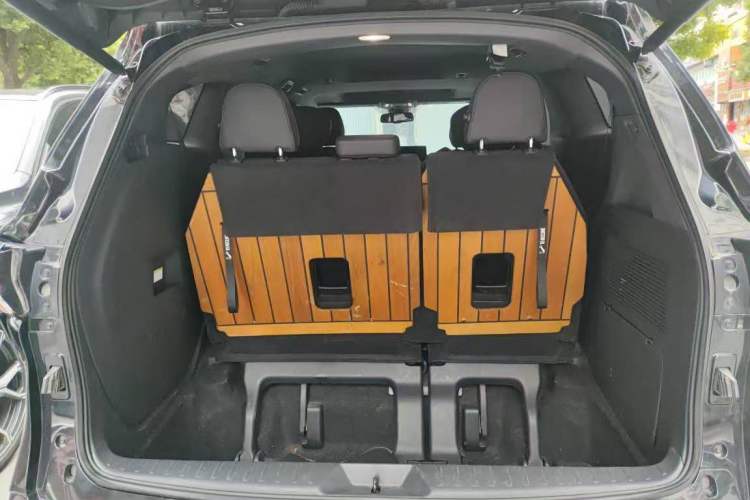 Used Toyota Sienna 2021 2.5L Hybrid Premium Edition
