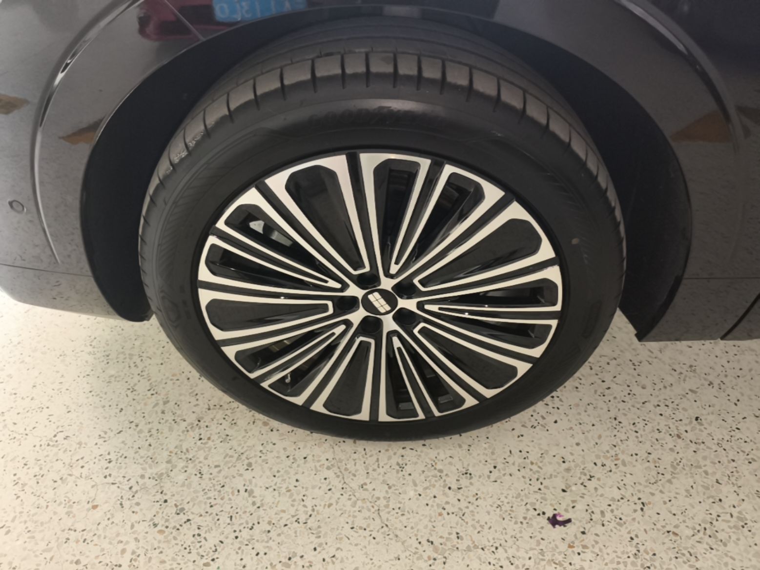 Geely Galaxy M9 2025 Model 210km Four-Wheel-Drive Leading Edition — снимка 10