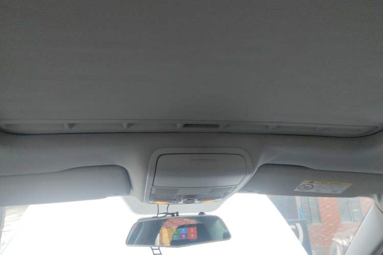 Used Volkswagen Sagitar 2015 1.6L Automatic Comfort Model
