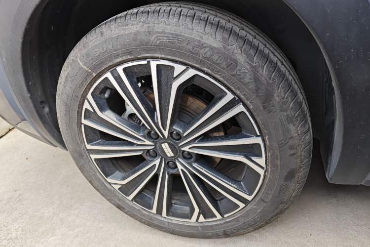 Used Geely Galaxy Galaxy Xingjian 7 EM-i 2025 120km Flagship Edition
