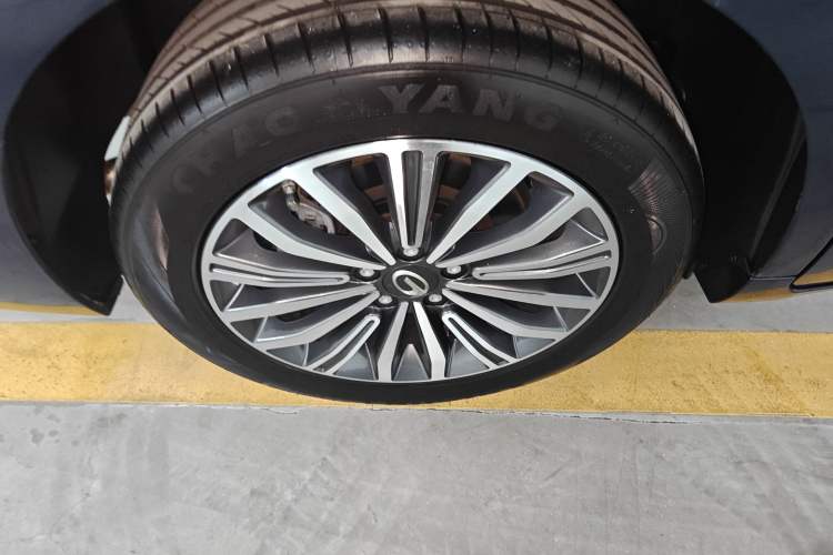 Used GAC Trumpchi M6 2019 270T DCT Prestige Edition (6-Seater) China VI