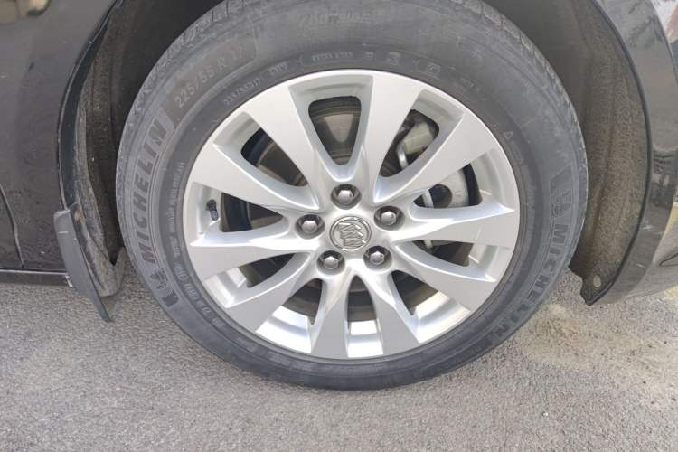 Used Buick LaCrosse 2013 2.4L SIDI Elite Comfort Version
