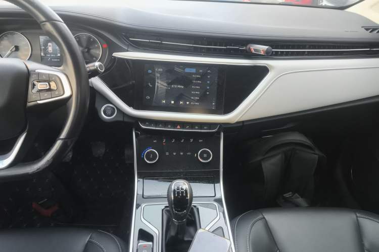 Used Chery Arrizo GX 2019 1.5T Manual New Dynamic Color Version China VI Standard
