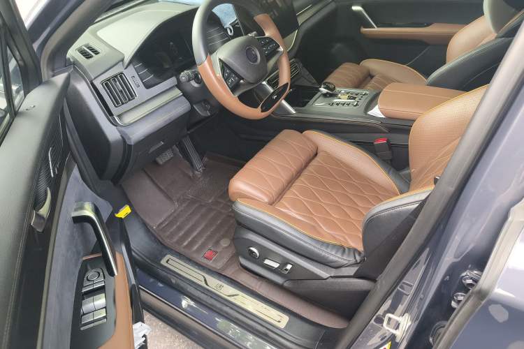 Used BYD Tang New Energy 2021 DM 2.0T Four-Wheel Drive High-Performance Flagship Model
