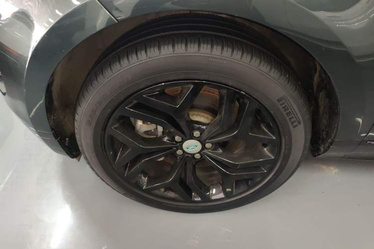 Used Land Rover Range Evoque 2021 Range Rover Velar 249 PS R-Dynamic S Performance Edition
