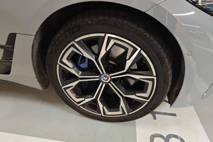 Used BMW i4 2022 M50
