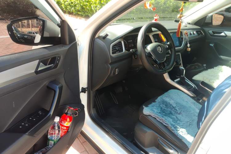 Used Volkswagen T-ROC 2018 230TSI DSG Two-Wheel Drive Advanced Version China V Standard Driver Seat