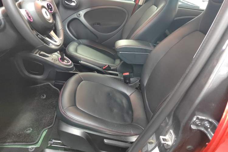 Used smart forfour 2016 1.0L 52 kW Passion Edition