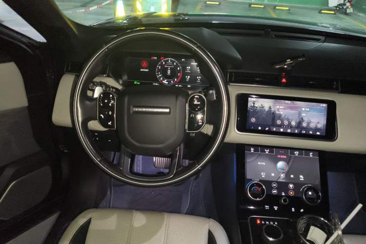 Used Land Rover Range Velar 2017 P380 R-DYNAMIC SE Steering Wheel