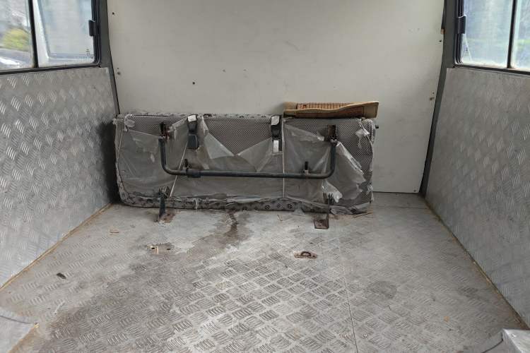 Used Iveco Daily 2014 2.8T-V35 NJ5044XXYQ3A43S4
