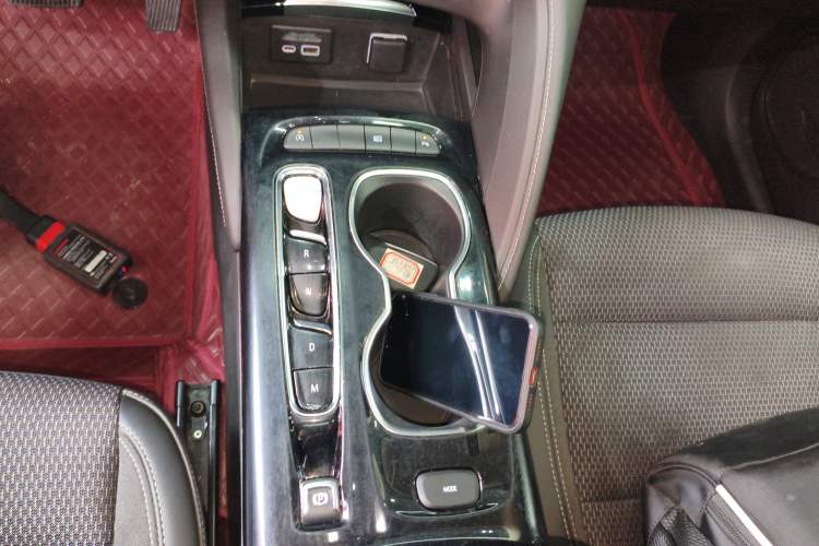 Used Buick Envision 2022 Encore S 652T Two-Wheel Drive Elite Model Gear Lever