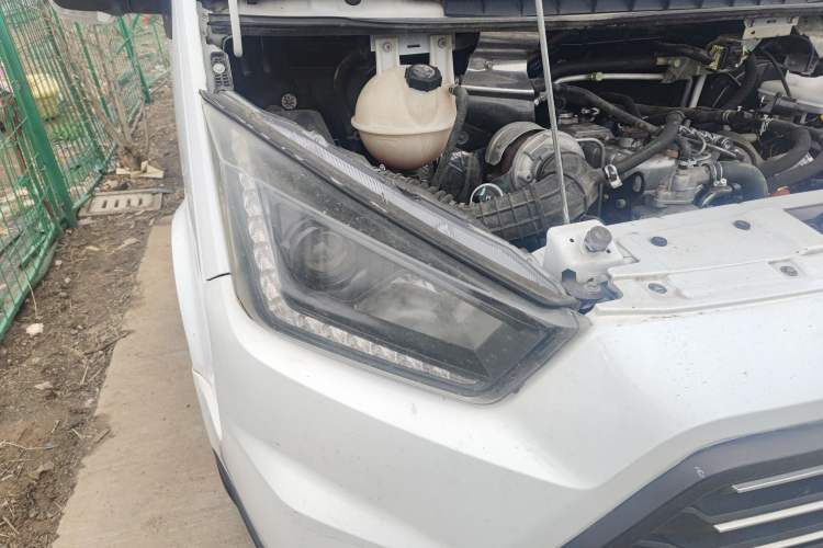 Used JMC Transit 2019 2.8T Commercial Version Long Wheelbase Mid-Roof 7-Seater Rear Single Tire China VI Emission Standard – JX493
