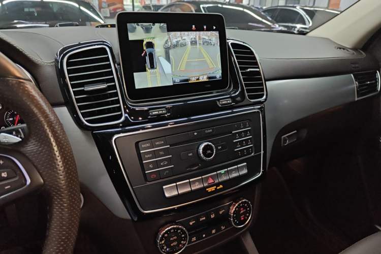 Used Mercedes-Benz GLS 2018 Facelift GLS 320 4MATIC
