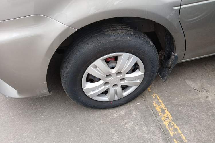 Used FORTHING Lingzhi 2023 M5L 1.6L Base Model 7 Seats