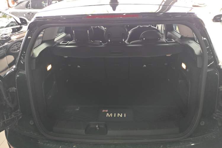 Used MINI Clubman 2016 Revised Version 2.0T COOPER S Connoisseur Edition