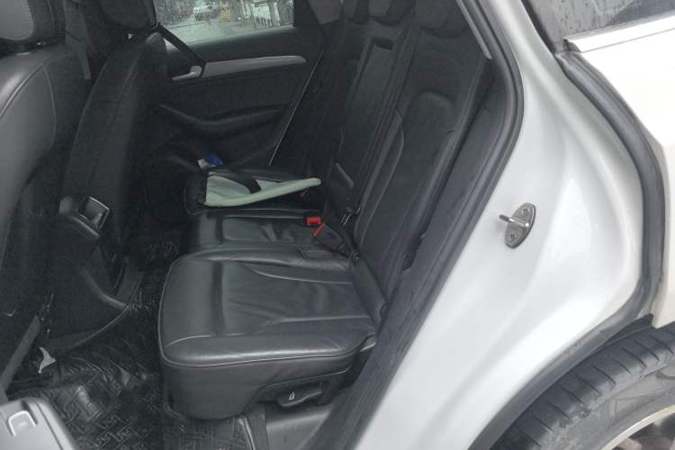 Used Audi Q5 2017 Plus 40 TFSI Ambition Model
