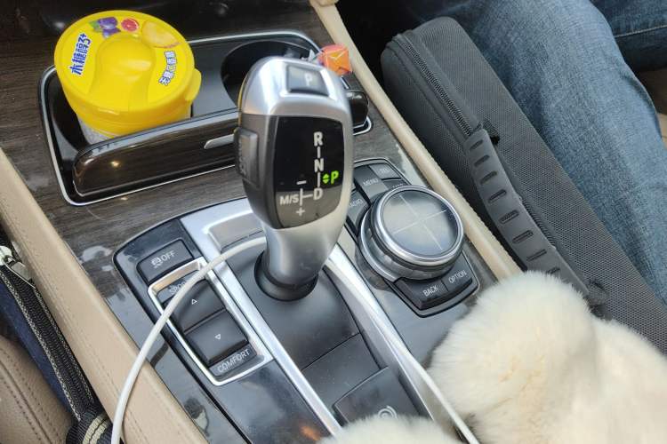 Used BMW 7 Series 2013 740Li Leading Model Gear Lever