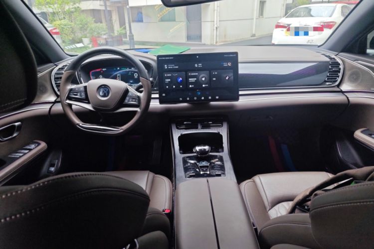 Used BYD Han 2022 DM-i 121KM Luxury Model