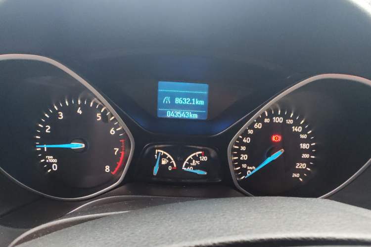 Used Ford Focus 2017 Sedan 1.6L Manual Comfort Plus SmartDrive Edition
