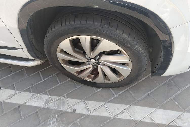 Used Volkswagen Tayron X 2020 330TSI Two-Wheel Drive Luxury Smart Connectivity Version Right Front Wheel Hub