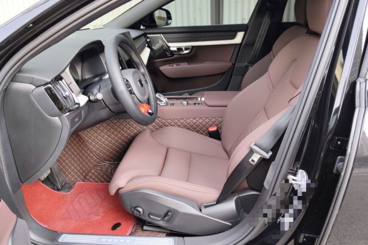 Used Volvo S90 2026 B5 Zhiyuan Luxury Edition