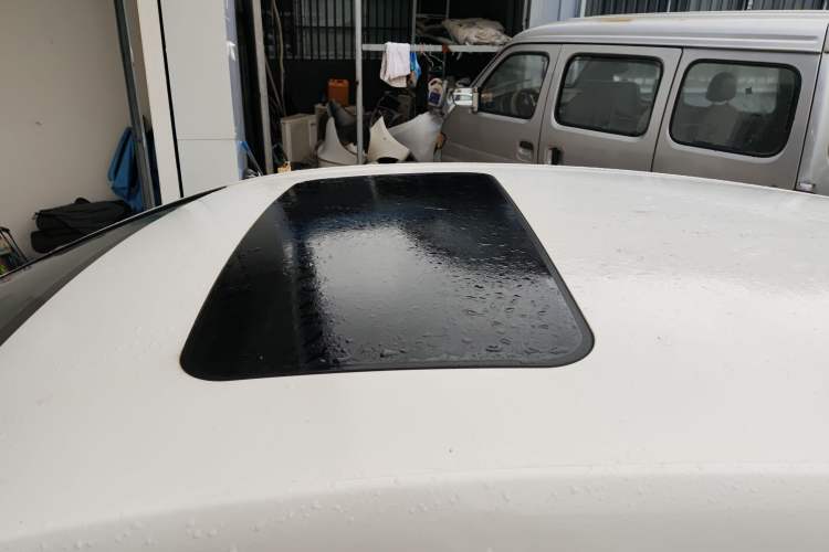 Used Chevrolet Cruze 2017 1.5L Hatchback Automatic Pioneer Sunroof Edition