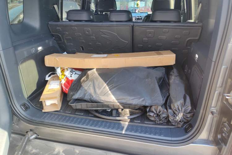 Used Formula Leopard 5 2023 Navigator Edition
