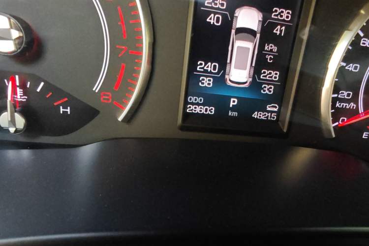 Used Haval H6 2017 Red-Label 1.5T Automatic Two-Wheel Drive Smart Edition Odometer Close Up