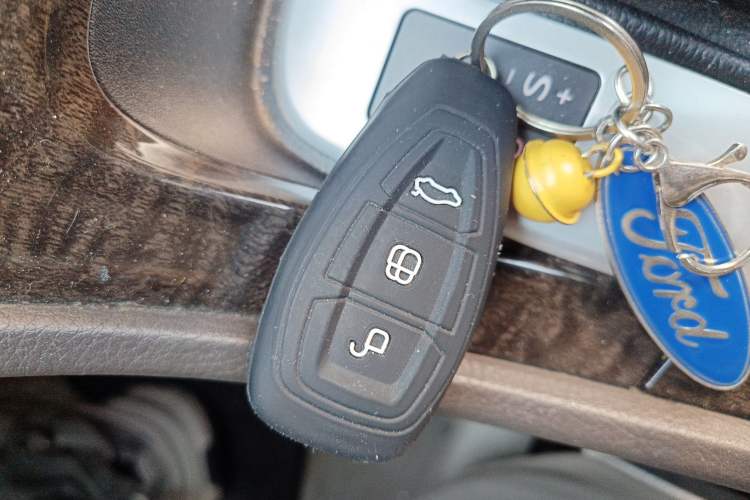 Used Ford Mondeo 2011 2.0L GTDi 200 Luxury Edition